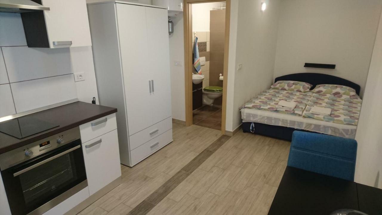 Pobegi Apartment Grosek מראה חיצוני תמונה
