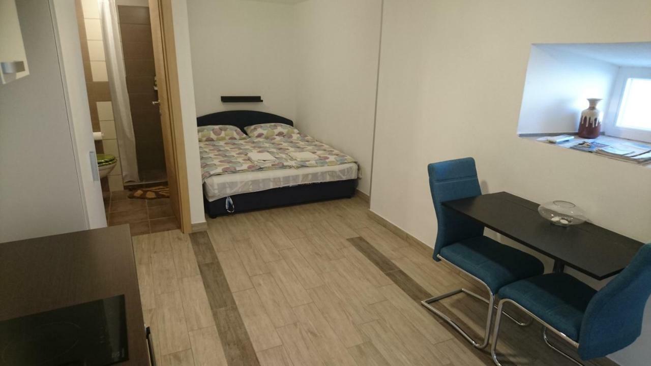 Pobegi Apartment Grosek מראה חיצוני תמונה